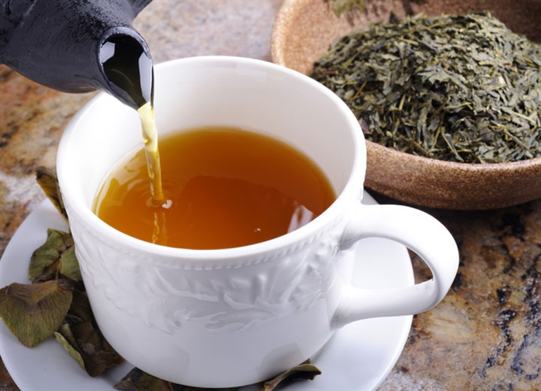 Humidificación para la producción de té